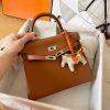 Hermes Kelly Retourne 25 Handmade Bag In Gold Swift Calfskin - Image 2