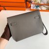 Hermes Kelly Depeches 25 Pouch in Etain Epsom Calfskin - Image 2