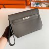 Hermes Kelly Depeches 25 Pouch in Etain Epsom Calfskin - Image 3