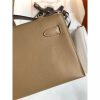 Hermes Kelly Pochette Handmade Bag In Biscuit Swift Calfskin - Image 5