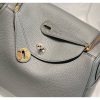Hermes Lindy 26cm Bag In Gris Meyer Clemence Leather - Image 6