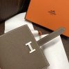 Hermes Bearn Compact Wallet In Taupe Grey Epsom Leather - Image 2